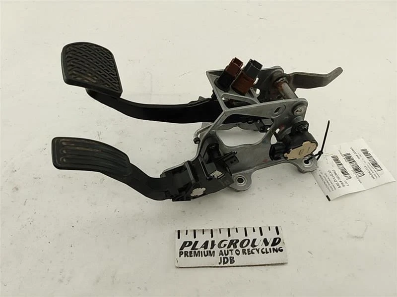 Pedal de acelerador de freno Nissan Leaf EV hatchback para 2011 2012 11 12 Foto 1 de 4