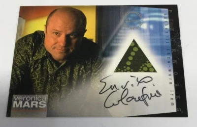 Veronica Mars Season 2 Trading Card Autograph Costume Card APW1 Enrico Colantoni - Image 1 of 2