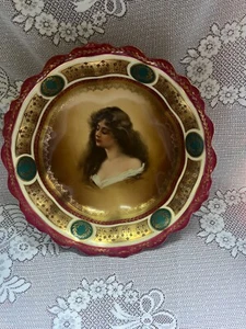 ROYAL VIENNA PORTRAIT BOWL SIGNED CONSTANCE AUSTRIA BEEHIVE 10.5” DIAMETER - Picture 1 of 15
