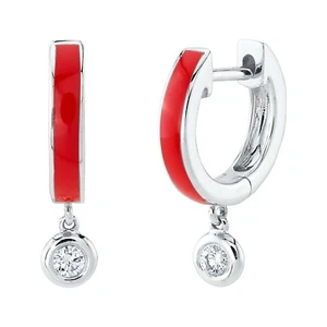 Juego de aretes Huggie de diamantes esmaltados rojos de oro blanco de 14 quilates con bisel de corte redondo - Imagen 1 de 2