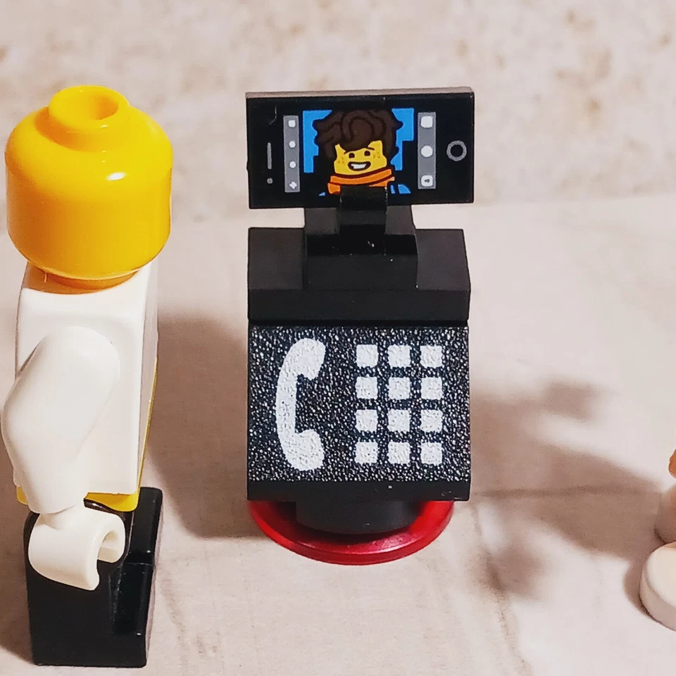 New LEGO Video Phone Home Big Buttons Grandma Grandpa Kid Calling College Hello - Image 1 of 1