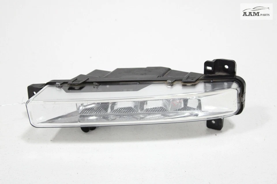 2017-2019 BMW 530I G30 FRONT LEFT DRIVER SIDE FOG LIGHT LAMP 63177349131 OEM - Image 1 of 4