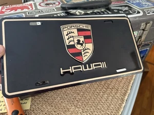 Plaque d'immatriculation concessionnaire PORSCHE Imports Booster HAWAII - Photo 1/7