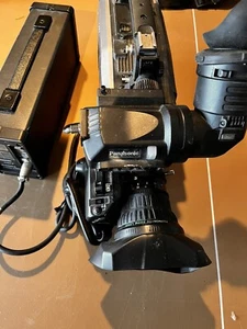 AJ-DVC200P Panasonic Digital Camcorder Fujinon S20X6.4BRM-SD AJB75 Working - Picture 1 of 7