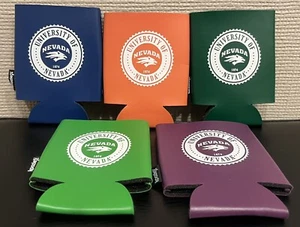 Lote de 5 enfriadores de latas originales marca Koozie - Universidad de Nevada - 5 colores nuevos - Imagen 1 de 3