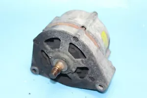 Mercedes W107 W123 W114 W115 / Bosch 0120489547 Alternator 14V 35A - Picture 1 of 4
