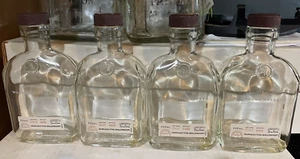 4 leere 1/2 Pint (200 ml) Woodford Reserve Kentucky Bourbon Whisky Flaschen - Bild 1 von 2