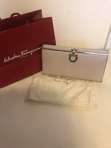 Cartera Larga Rosa 100% Auténtica Salvatore Ferragamo Hecha en Italia  - Imagen 1 de 12