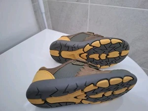 Zapatos informales Clarks de gancho y bucle para niños Rex Quest K talla 11G usados - Imagen 1 de 6