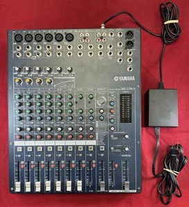 Yamaha MG124CX 12-Channel Stereo Mixer with Effects - Picture 1 of 12