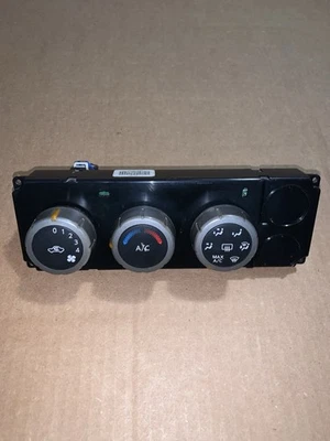 🚘▶ 04 - 07 NISSAN TITAN HVAC AC CLIMATE CONTROL 27500-8S211 SE LE TRUCK 3 PLUGS - Image 1 of 3
