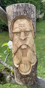 STUNNING GREEN MAN LOG - 30CM (HAND CARVED IN BALI) DESIGN A - Picture 1 of 1