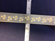 RILEY BLAKE SEW TOGETHER GROSGRAIN 5/8"- GRAY W/ WHITE & YELLOW LEAVES- 10 YDS