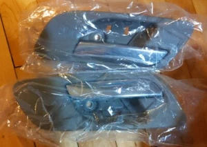 Front Driver Side Gray w/ Chrome Inside Door Handle for Cadillac, Chevrolet, GMC - Photo 1/2