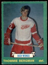 1973-74 O-Pee-Chee Light Backs Thommie Bergman RC #204