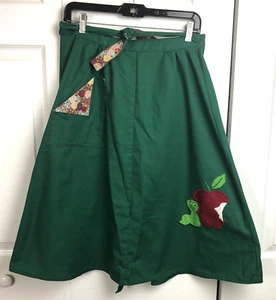 Green Wrap Skirt Apron With Apple Appliqué And Pocket Size 31" Home Made Vintage - Picture 1 of 12