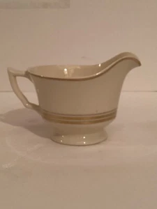 VINTAGE SYRACUSE CHINA "OLD IVORY" PATTERN GOLD TRIM CREAMER - Picture 1 of 10
