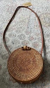 Savanna Hand Woven Design Circle Bag - Picture 1 of 6