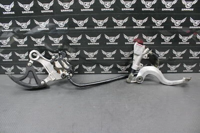 Suzuki RMZ450 2018 18-20 OEM pinza de freno trasera cilindro maestro palanca buena Foto 1 de 4