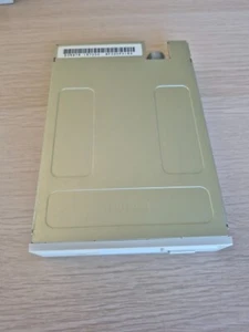 ✅ 3,5" Diskettenlaufwerk ⭐ MITSUMI D359T6 ⭐ funktioniert⚡️ - Picture 1 of 3