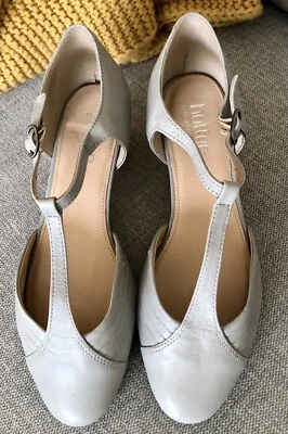 HOTTER Quickstep Mint Grey Leather MJ Vintage Character Dance Shoes UK 5 EE - Image 1 of 4