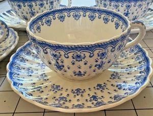 4 tazas/platillos Spode Copeland vintage, flor de lis y flores azul y blanco - Imagen 1 de 4