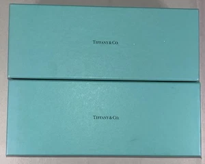 (Lotx2) Tiffany & Co leere blaue Geschenkbox mit Taschentuch ca. 10,5 x 4 x 2,75 - Bild 1 von 24