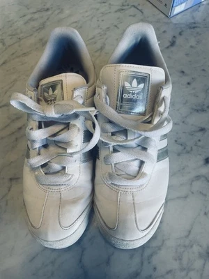 Adidas Men’s 7.5 Samoa Running White Silver Chrome Shoes G59094 Clean Sneakers - Image 1 of 4