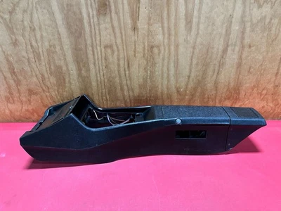 Chevrolet Camaro 1970-1972 consola central negra SS GM 3975798 Foto 1 de 4