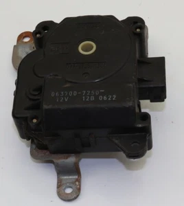 Subaru 2002 Gen3 heater flap actuator 063700-7250 - Picture 1 of 5