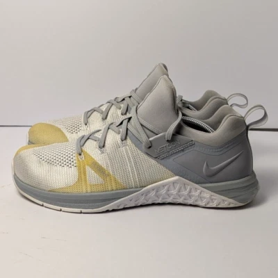 Nike Metcon Flyknit 3 Zapatos de Entrenamiento para Hombres Talla 12 Gris Fresco Negro SKU 0014 Foto 1 de 4