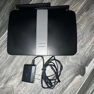 Linksys EA6350 Dual Band WiFi Router - AC1200 - 1.2 Gbps - 5.0 and 2.4 Ghz - Picture 1 of 3