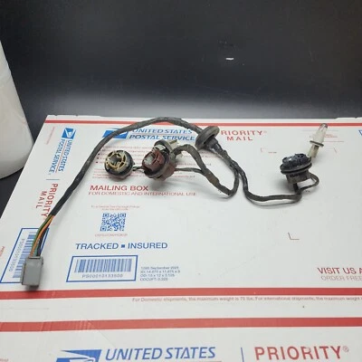 Жгут проводов для левого заднего фонаря 1999-2002 Mercury Cougar б/у от оригинального производителя  - Изображение 1 из 3