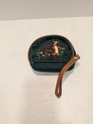 Cartera de muñeca Tigger con bordado a cuadros en la parte delantera y trasera de lona Foto 1 de 4