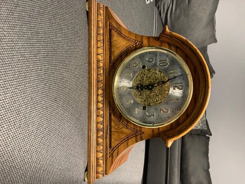 howard miller presidential mantel clock Cover
