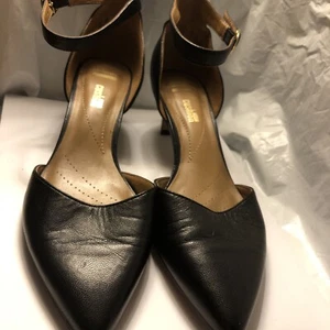 Clarks Collection Soft Cushion Heels Size 6 M Adjustable Ankle Straps Leather Up - Picture 1 of 9
