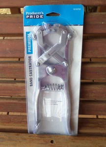 NEW Band Castrator Elastrator Castration Pliers Calves Goats Lambs Docking FFA - Picture 1 of 5