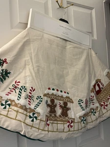 Cupcakes & Cashmere Tree Skirt Gingerbread Houses Candy Treats Bows 55” NWT - Picture 1 of 5