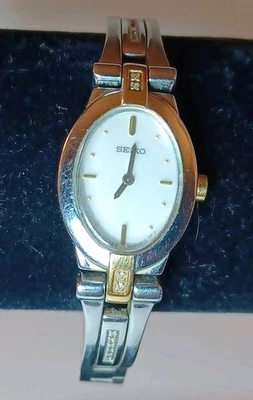 Seiko Diamonds Silver Tone w/ Mother of Pearl Dial Dress Quartz Watch 1N00-0KG0 - Image 1 of 4