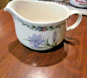 *Vintage NORITAKE Gala Cuisine Conservatory #7915 Gravy Sauce Boat with Handle - Picture 1 of 3