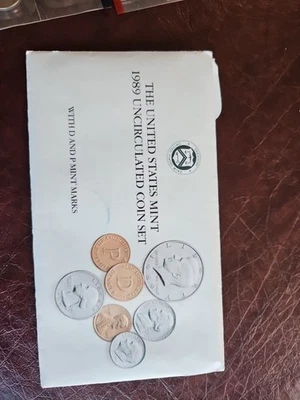 1989 P & D Us Mint Set-Uncirculated in original US Mint envelope  - Image 1 of 4