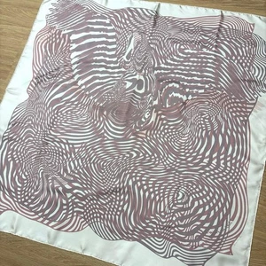 Hermes Carre 90 ONDE DE CHIC Pegaso Bufanda Estola 100% Seda Excelente Sin Caja - Imagen 1 de 7