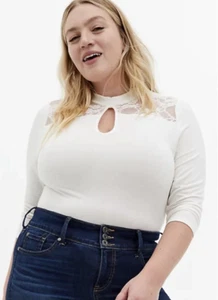TORRID 2 White Super Soft Lace Keyhole Mock Neck Top 3/4 Sleeves Size 2XL - Picture 1 of 6
