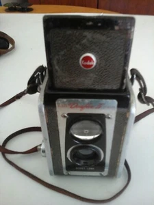 Vtg Kodak Duaflex IV Camera with strap Kodet Lens Uses 620 Film USA - Picture 1 of 11