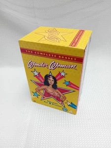 Wonder Woman: The Complete Boxset Series 1-3 DVD Rated PG PAL Part Sealed TMK - Photo 1 sur 6