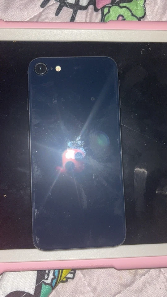 IPhone SE - Image 1 of 1