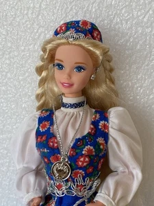 Muñecas Barbie noruegas del mundo Mattel #14450 de colección 1995 edición coleccionista - Imagen 1 de 15