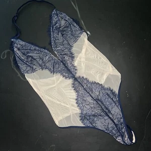 NWT Victoria's Secret M TEDDY one-piece BEIGE NAVY BLUE lace mesh - Picture 1 of 3