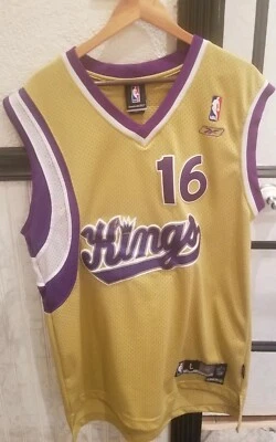 Camiseta deportiva de colección NBA Reebok HWC Sacramento Kings Peja Stojakovic para hombre L dorada cosida 16  Foto 1 de 4