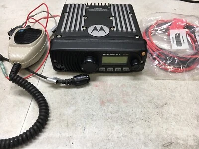 Motorola XTL1500 VHF 136-174mhz P25 digital mobile Radio M28KSS9PW1AN XTL w/ mic - Image 1 of 4